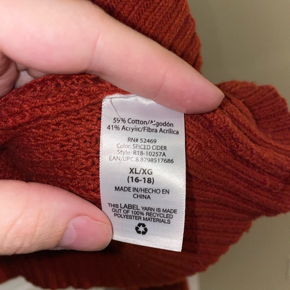 Time & Tru sweater - Picture 4 of 4